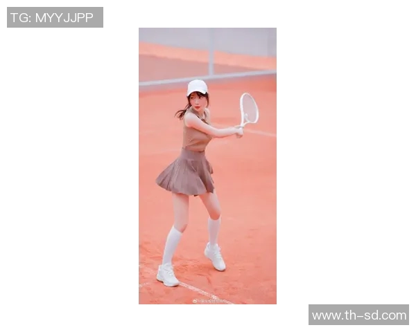 柳岩心目中的足球偶像是谁他在场上的表现令她倾心不已