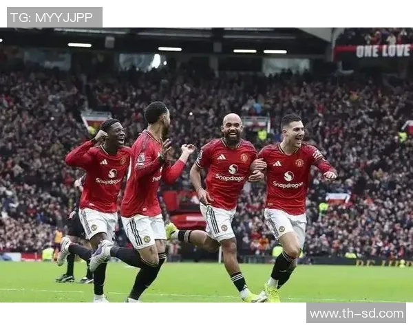 曼联与安德莱赫特激战正酣比分揭晓引发球迷热议